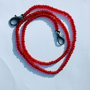 VALENTINE RED FACE MASK HOLDER